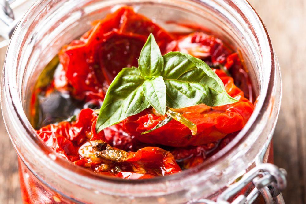 Pomodorini sott’olio: la ricetta per non sbagliare
