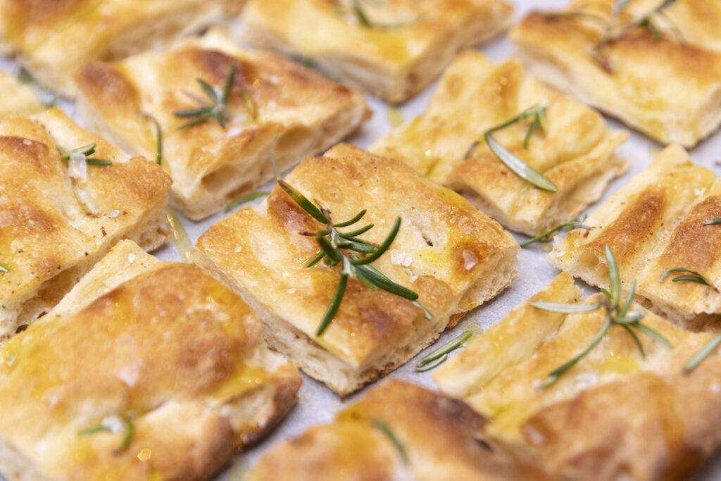 Homemade focaccia: the quick and easy recipe